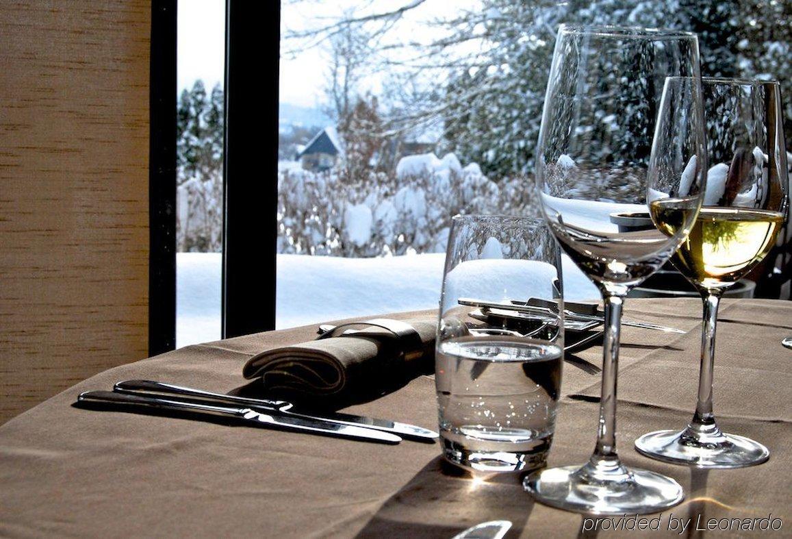 Hostellerie Les Chevreuils Лозанна Ресторан фото