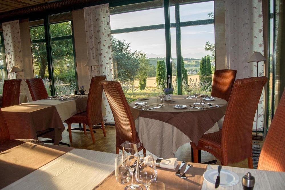 Hostellerie Les Chevreuils Лозанна Экстерьер фото